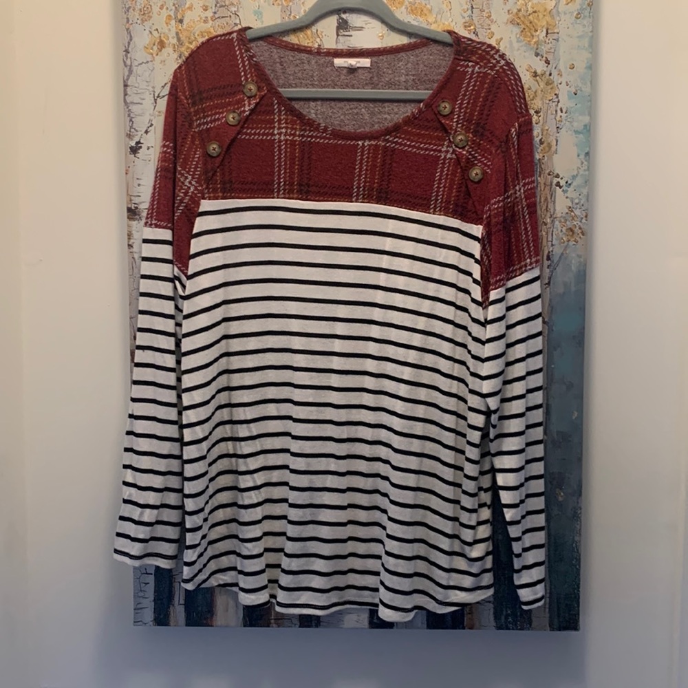 Maurice’s long sleeve top- very soft!